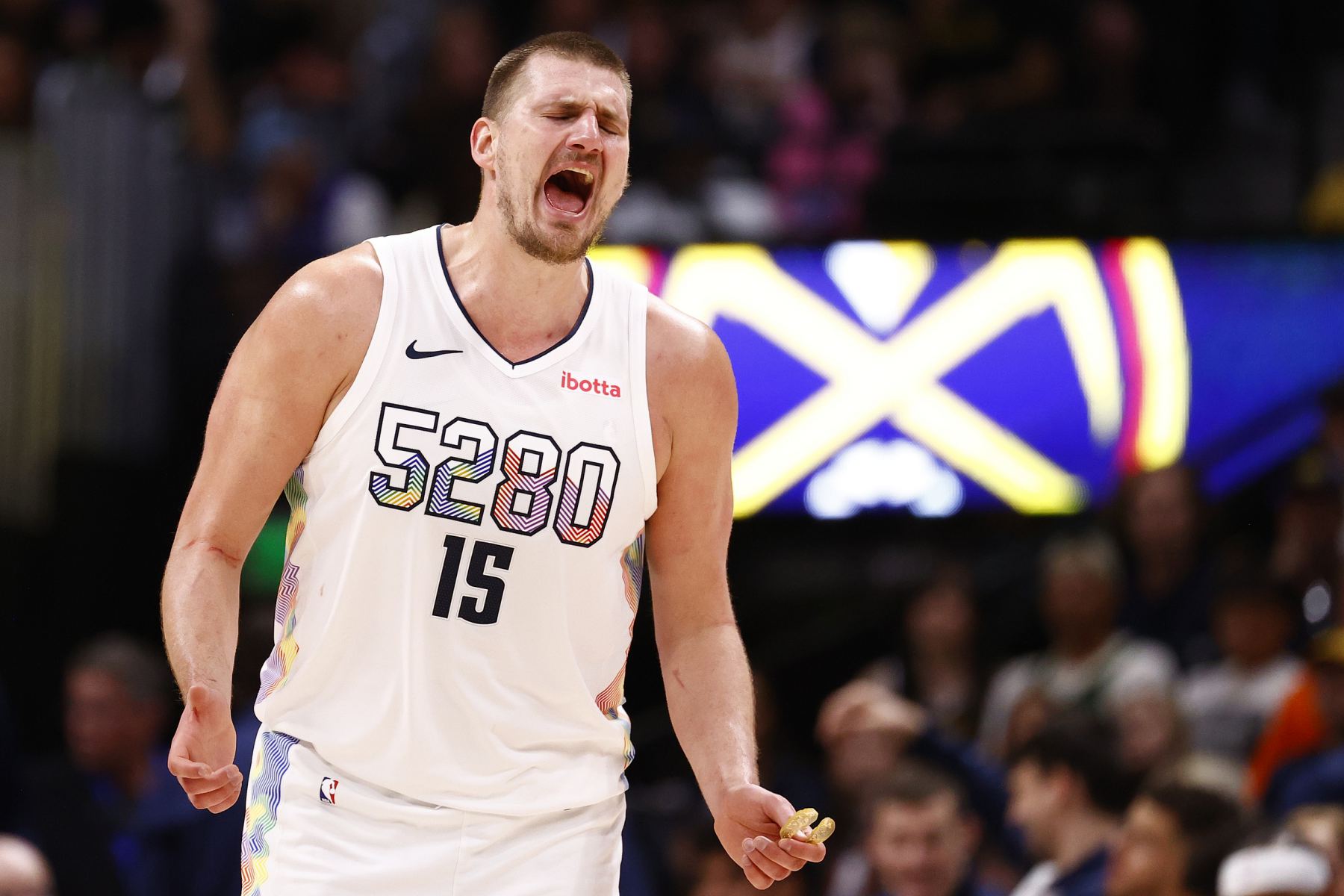 約基奇三節打完砍下三雙，協助金塊建立兩位數領先位優勢